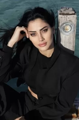 Irem A., 22 yaşında, İzmir