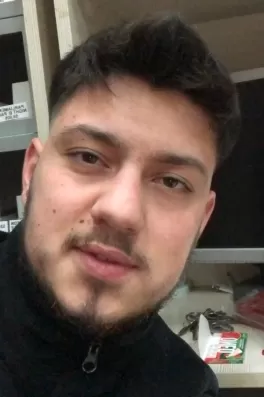 Enes Ç., 22 yaşında, Bursa