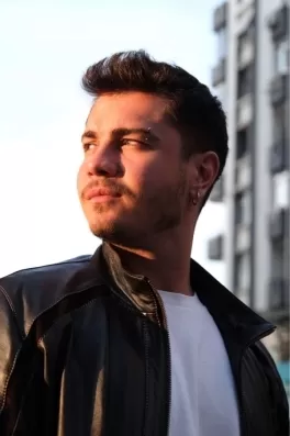 Bugra G., 23 yaşında, Adana