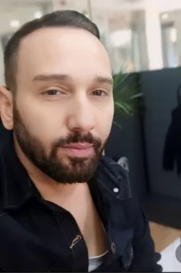 Erol B., 49 yaşında, İstanbul