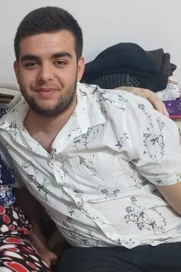 Efe G., 19 yaşında, İstanbul