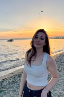 Nil Ç., 23 yaşında, İstanbul