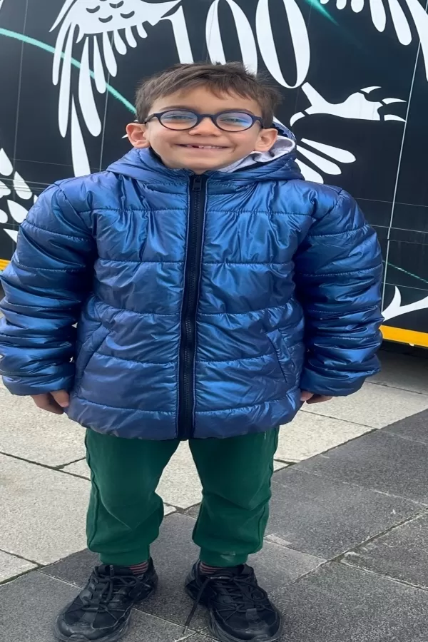 21834