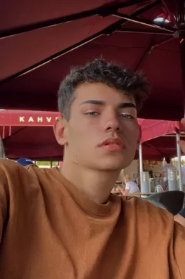 Osman K., 21 yaşında, İstanbul