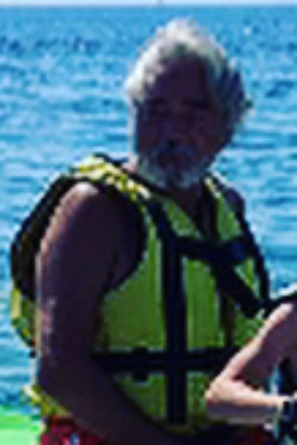 13038