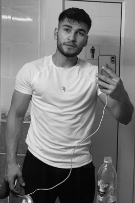 Veysel, 24 yaşında, Muğla