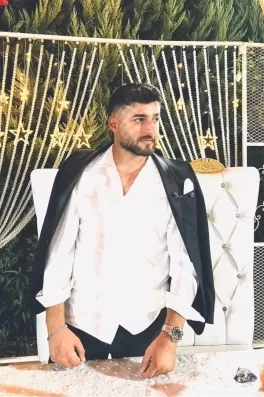 Özgür, 26 yaşında, Aydın