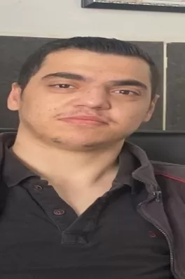 Muhammed Y., 23 yaşında, İzmir