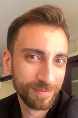 Adnan D., 33 yaşında, İstanbul