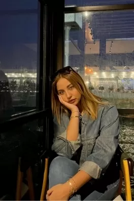 Derya K., 23 yaşında