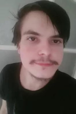 Eray B., 24 yaşında