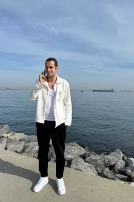 Ozan Ç., 30 yaşında