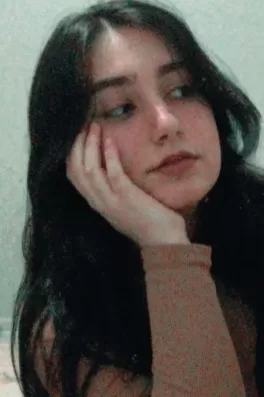Sena S., 21 yaşında, İstanbul