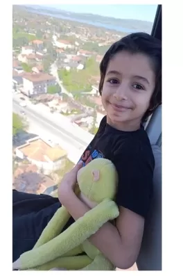 Şerzan A., 10 yaşında, İstanbul