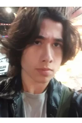 Deniz Ç., 16 yaşında, Kocaeli