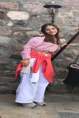 Nil S., 14 yaşında, İstanbul