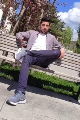 Mesut Ç., 22 yaşında, İstanbul