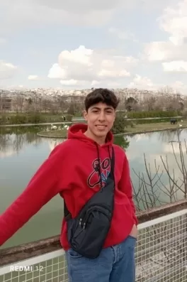 Nihat S., 19 yaşında