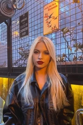 Dilara P., 21 yaşında