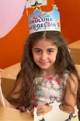 Zeynep L., 9 yaşında, İstanbul