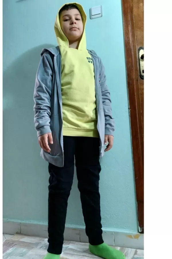 37724