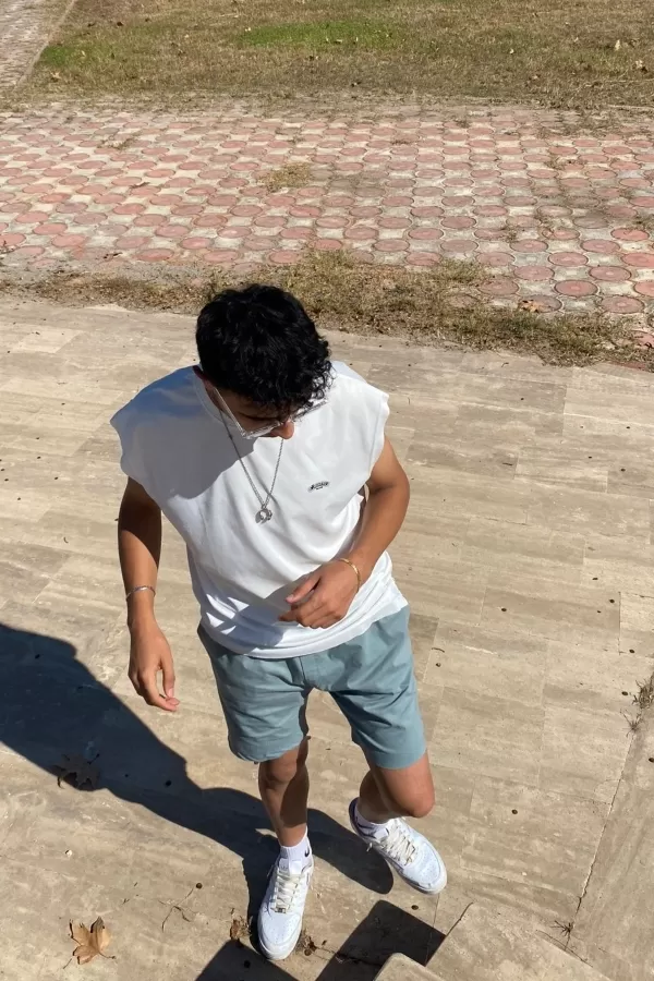 84225