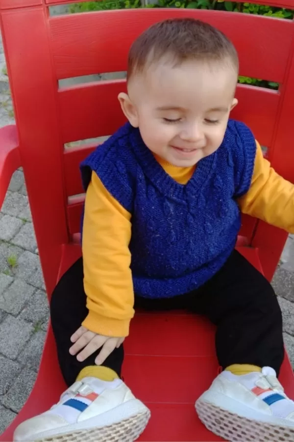 112370