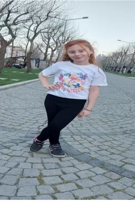 Elanur K., 11 yaşında, İstanbul