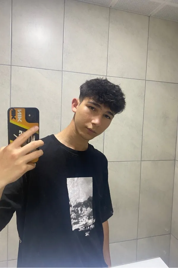103581