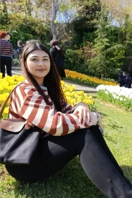 Nehir A., 16 yaşında, İstanbul